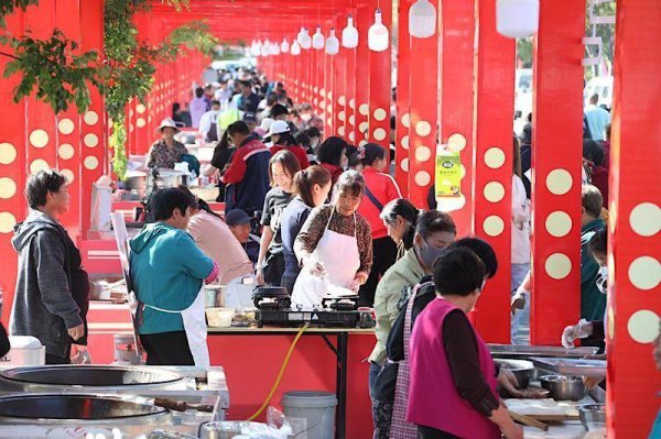 东润金融 怀柔宝山稻田丰收集市今日开市